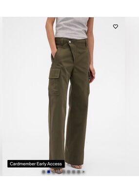 Gap x Victoria Beckham High-Rise Cargo Pants in Olive, size 4